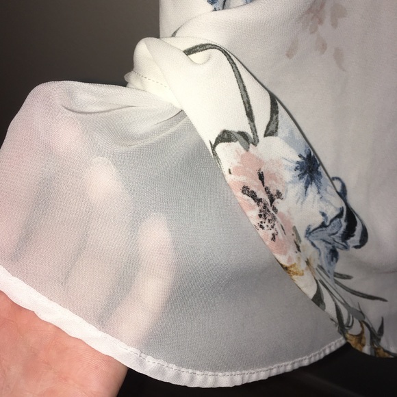 Flower Patterned Polyester Tank - Picture 3 of 5